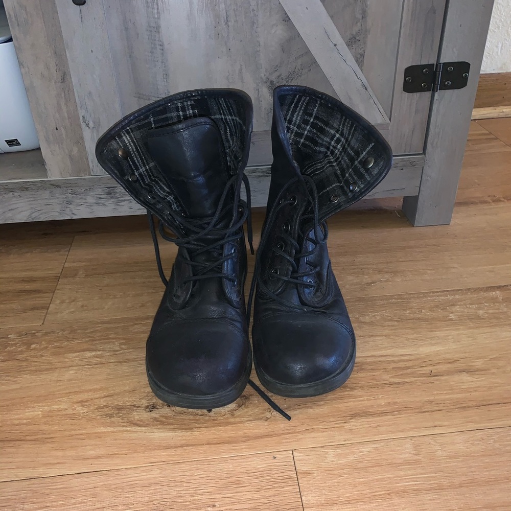 Combat Boots with Flannel Insides